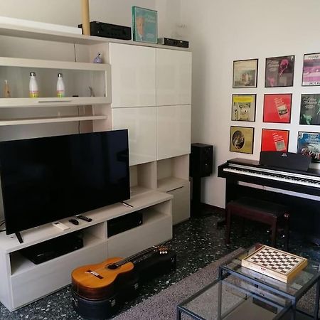 Music & Beach Lägenhet Savona Exteriör bild