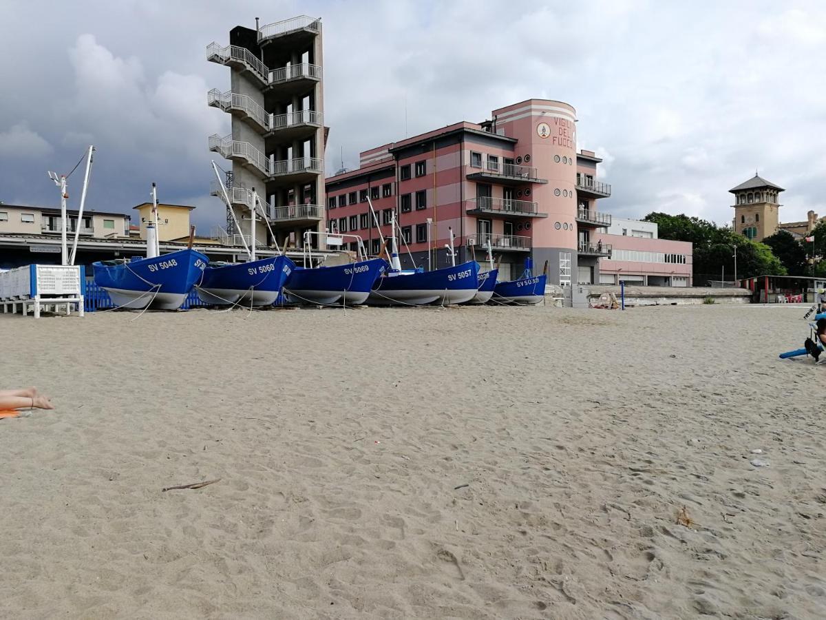 Music & Beach Lägenhet Savona Exteriör bild